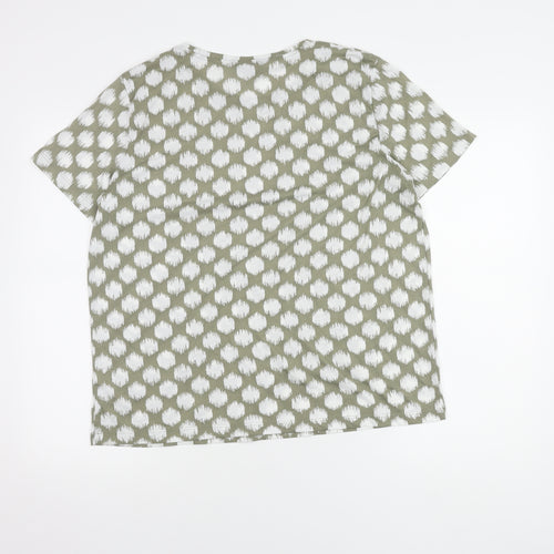 Marks and Spencer Women's Green Geometric T-Shirt Size 16