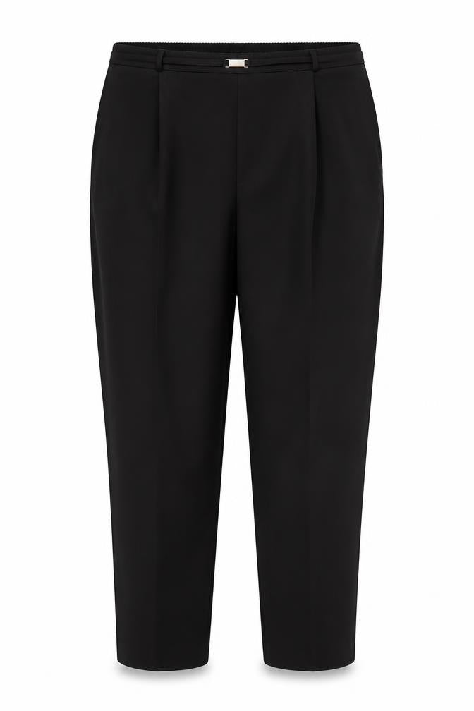 Front view of Bonmarché Women's Black Polyester Trousers, size 18