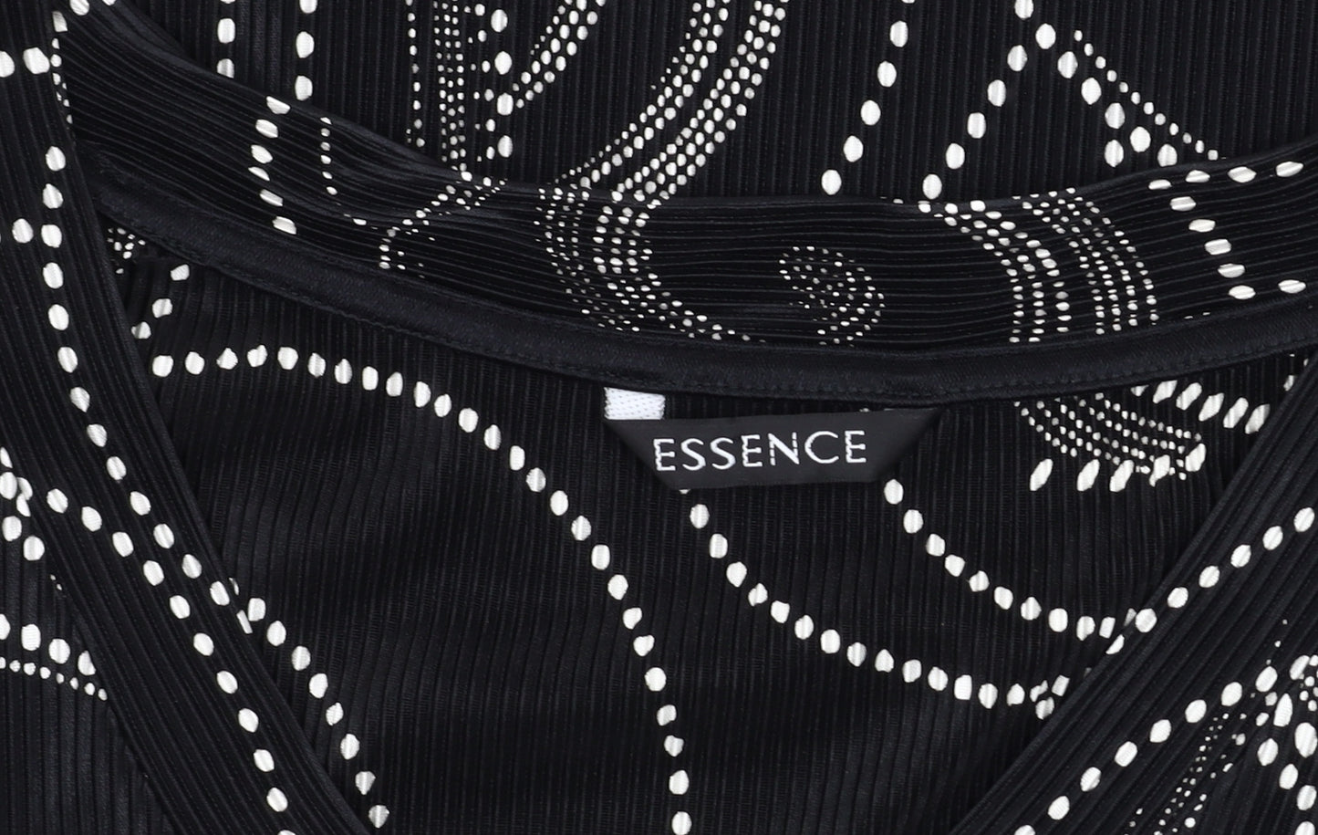 Evans Women's Black Geometric V-Neck Plus Top