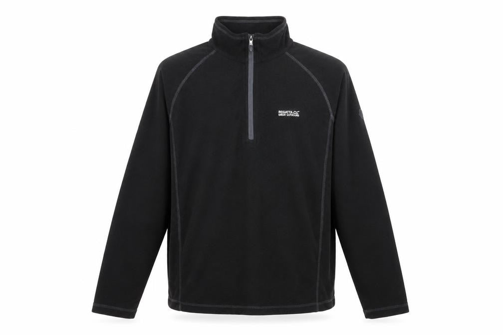 Front view of Regatta Men's Black 1/4 Zip Fleece Sweatshirt M