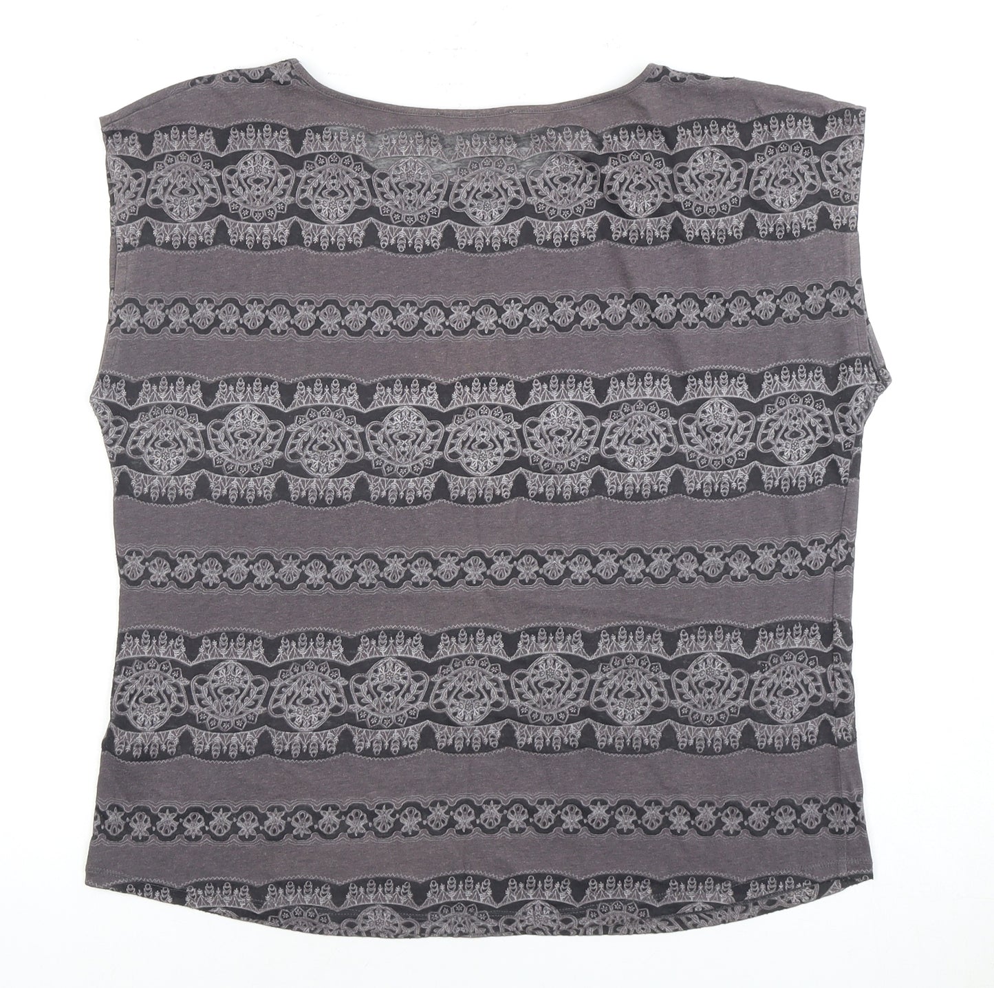 Oasis Women's Grey Geometric T-Shirt Size S