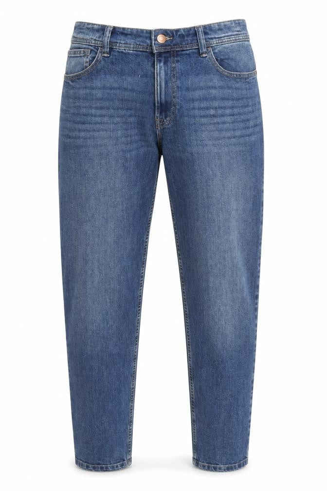 Front view of F&F Men's Blue Tapered Jeans, size 34, Medium Wash