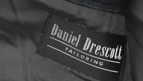 Daniel Drescott Men's Grey Striped Blazer, Size 46R