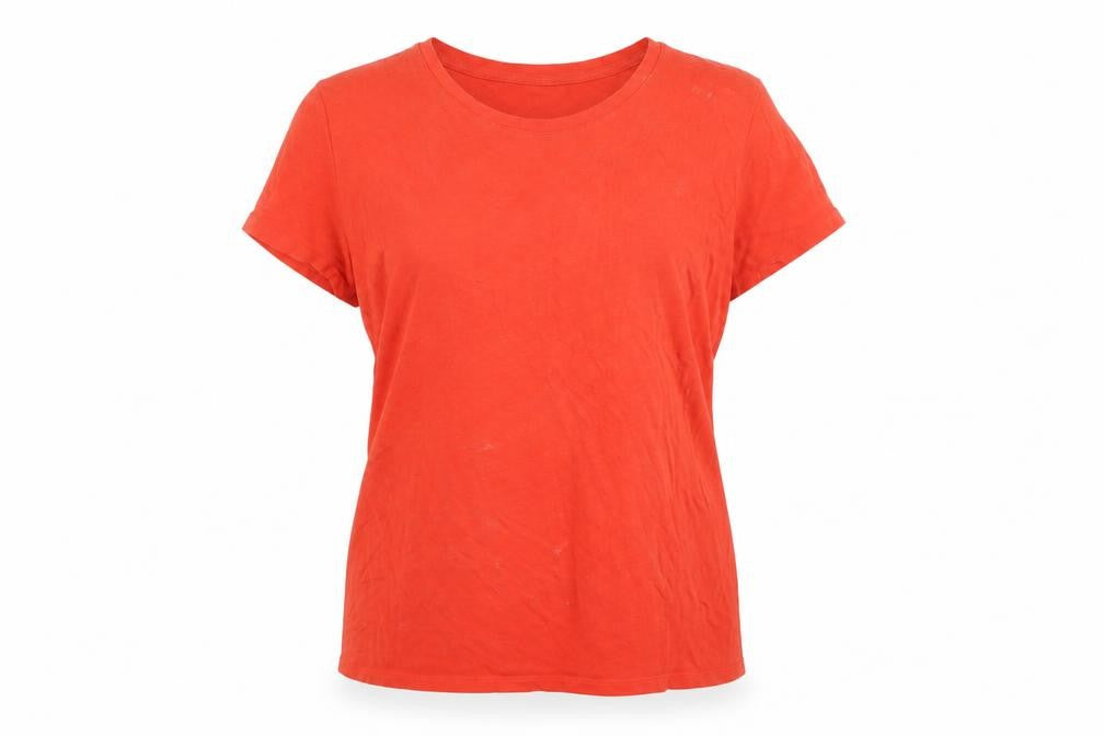 Front view of Gap Women's Red Basic T-Shirt L