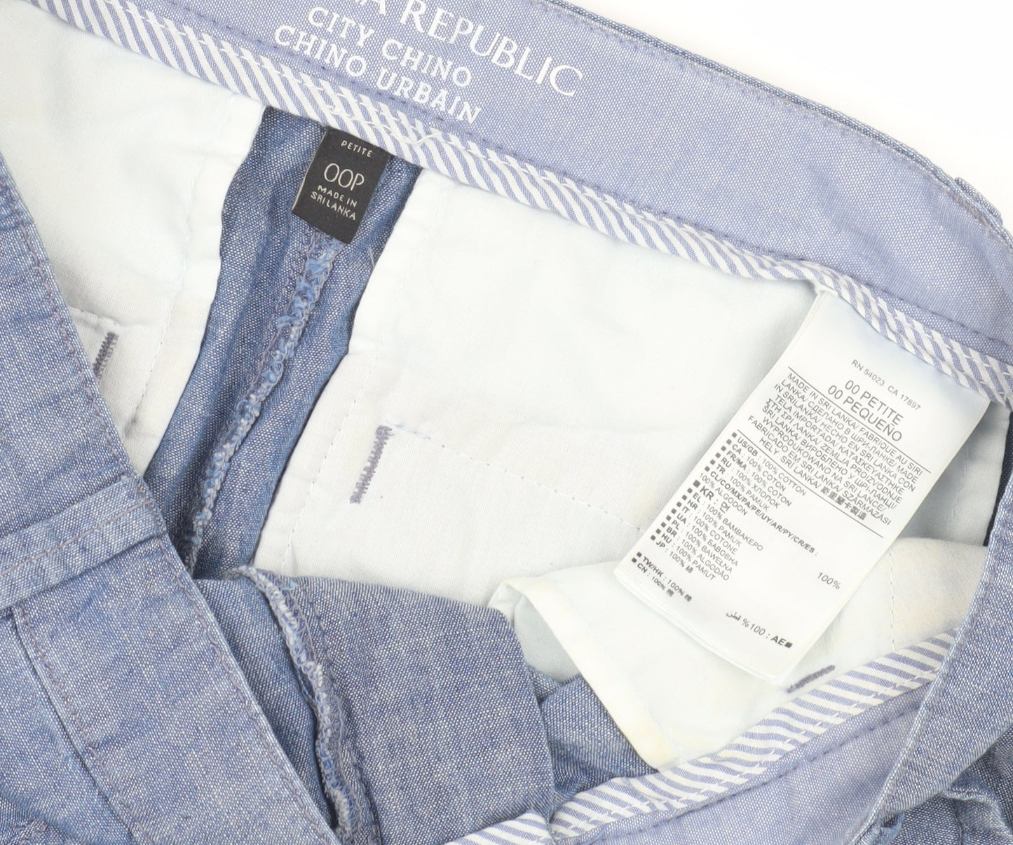 Banana Republic Women's Blue Chino Shorts 00P