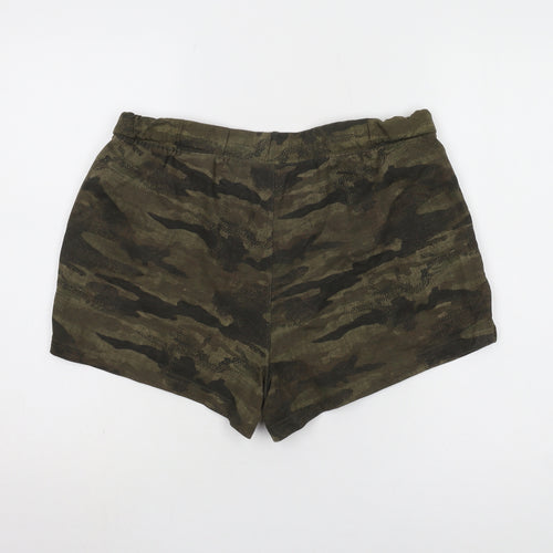 Colours of the World Women's L Green Camouflage Shorts