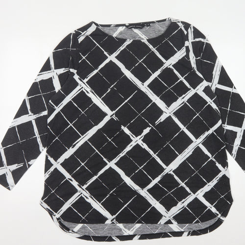 Capsule Women's Black Geometric Long Sleeve Top