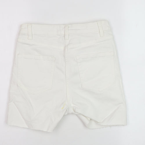 Women's White Denim Shorts Size 6 Slim Fit