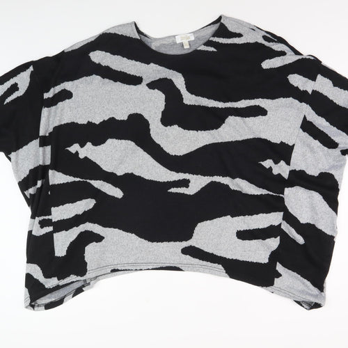 Stella Morgan Women’s Black/Grey Animal Print Cropped T-Shirt