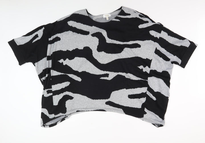 Stella Morgan Women’s Black/Grey Animal Print Cropped T-Shirt