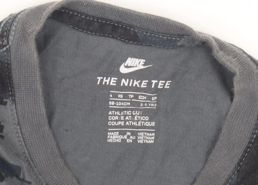 Nike Boys Black Camouflage T-Shirt, Size 3-4Y, Crew Neck