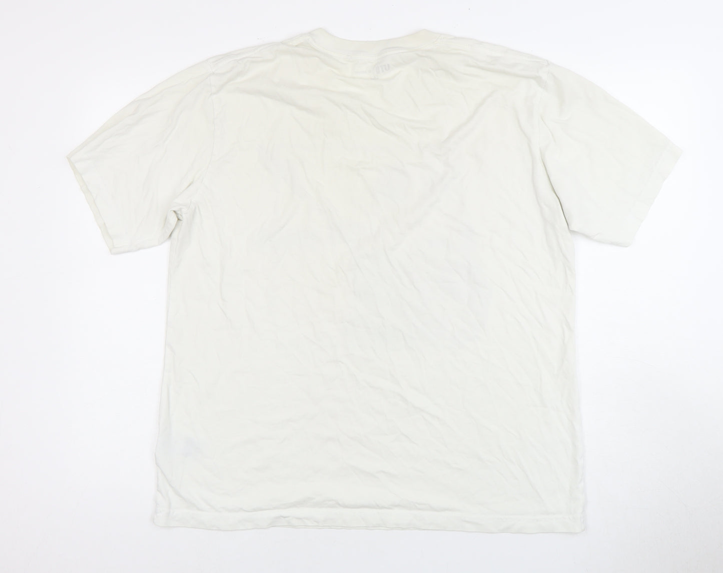 Uniqlo Men's XL White Naruto Anime T-Shirt