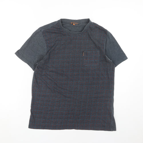 Ben Sherman Men's T-shirt, Size Small.