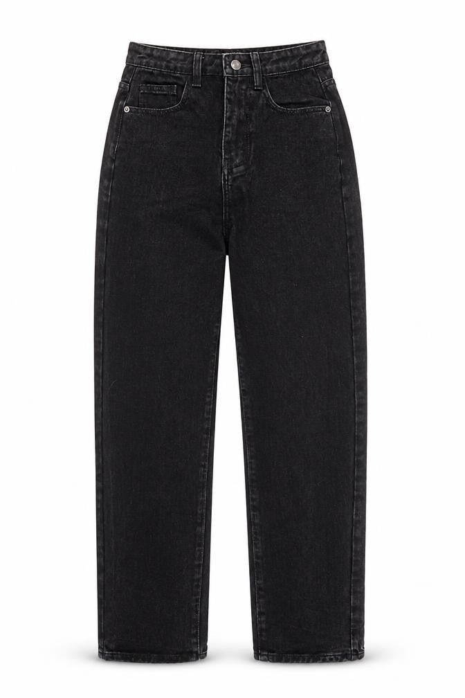 Front view of PRETTYLITTLETHING Women's Black Jeans, size 4