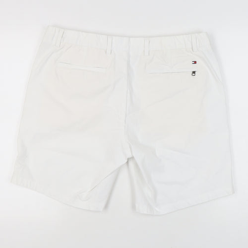 Tommy Hilfiger Men's White Chino Shorts Size 40