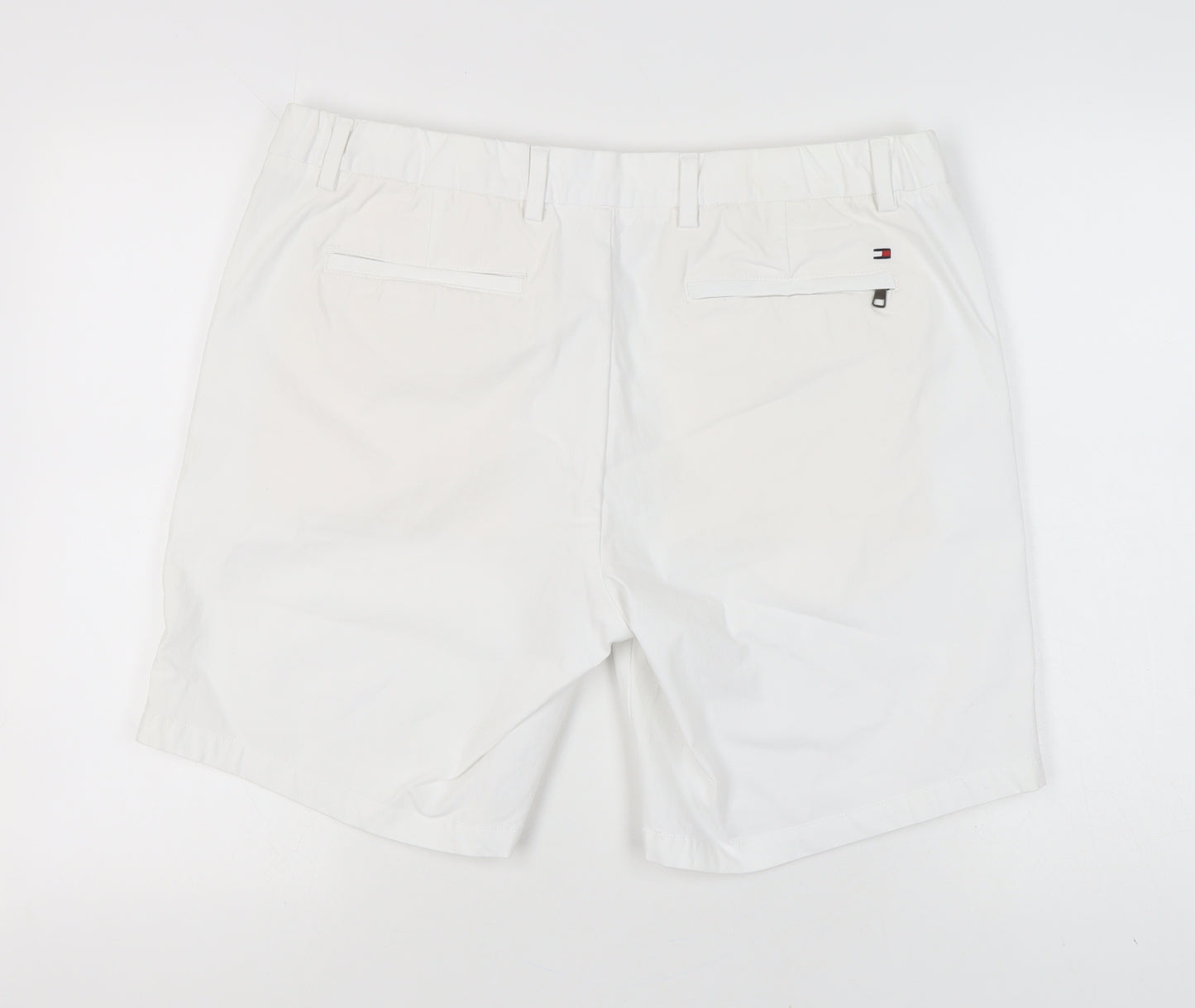 Tommy Hilfiger Men's White Chino Shorts Size 40