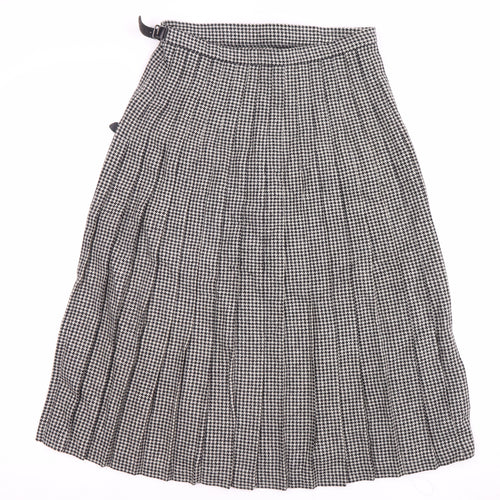 Border-Kilts Women's Black & White Pleated Skirt, Size 14