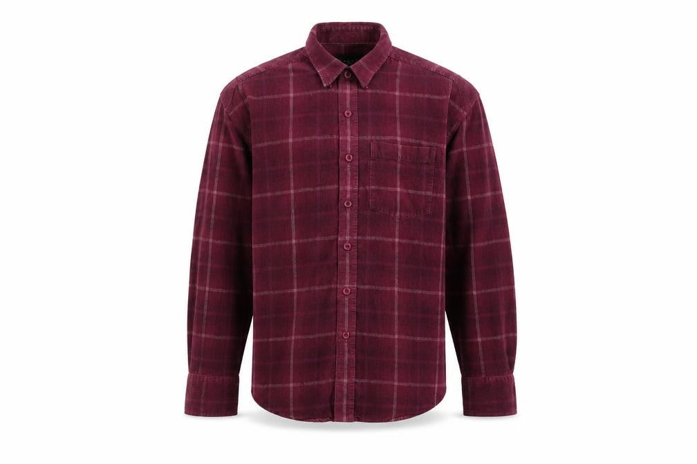 Front view of Hutson Harbour Men's Red Plaid Long Sleeve Shirt S