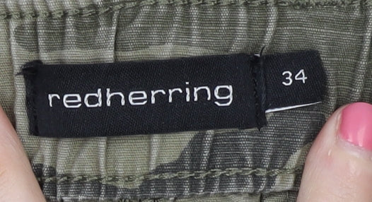 Red Herring Men's Green Camouflage Cargo Shorts Size 34