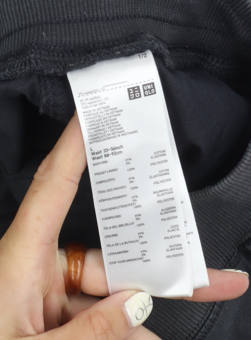 Uniqlo Men's Black Joggers Size L