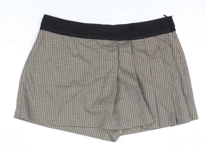 Zara Women's Black Houndstooth Shorts M