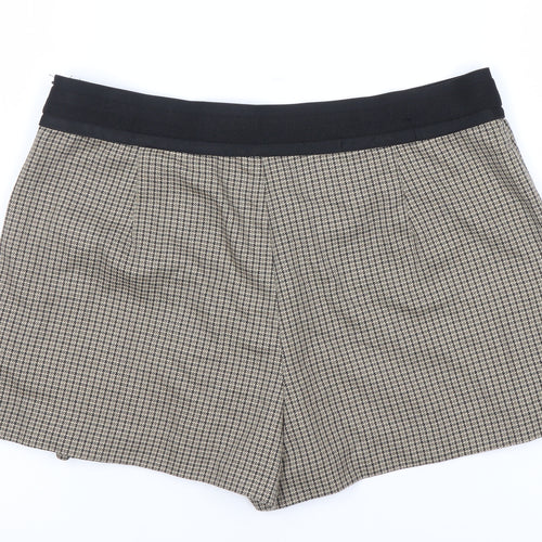 Zara Women's Black Houndstooth Shorts M
