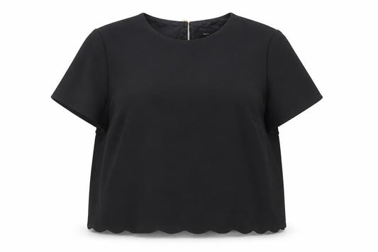 Front view of New Look Women's Black Round Neck T-Shirt UK 16