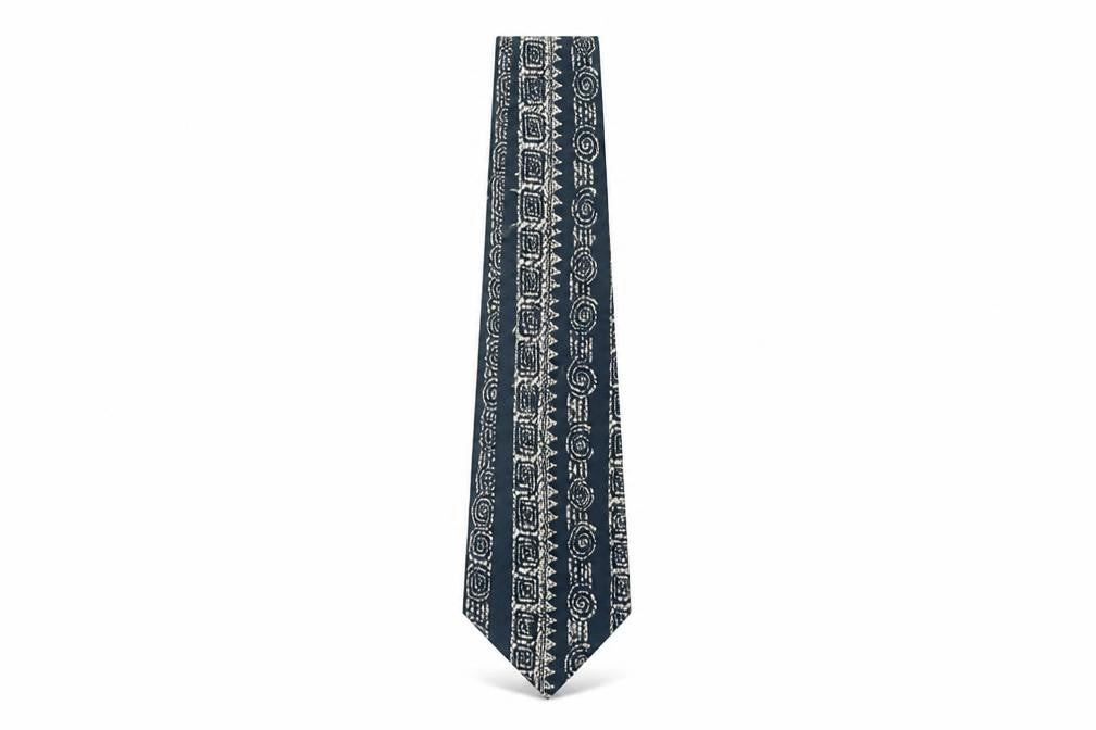 Front view of Lucino Men's Blue Geometric Polyester Tie