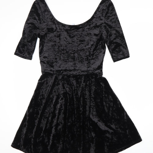 New Look Women’s Black Velvet Scoop Neck Dress