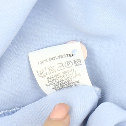 Bon Marché Women's Blue Button-Up Shirt Size 22