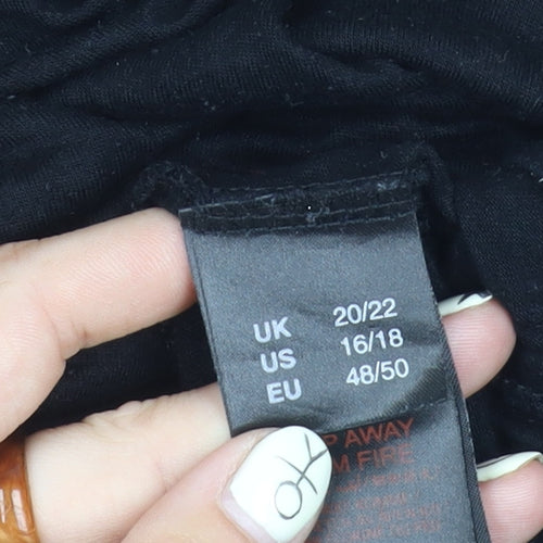 Capsule Women's Black Plus Size 3/4 Sleeve Top