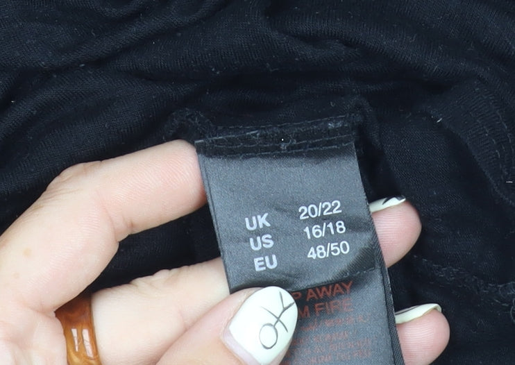 Capsule Women's Black Plus Size 3/4 Sleeve Top