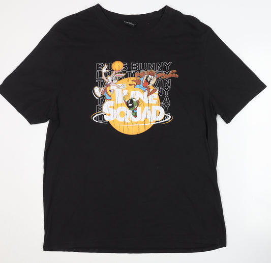 Front view of Space Jam Men's Black XL Bugs Bunny T-Shirt