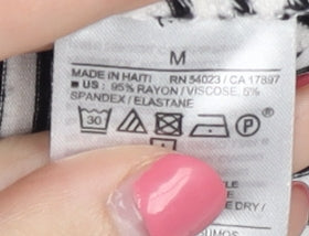 Old Navy Women's M Black & White Striped Tank Top