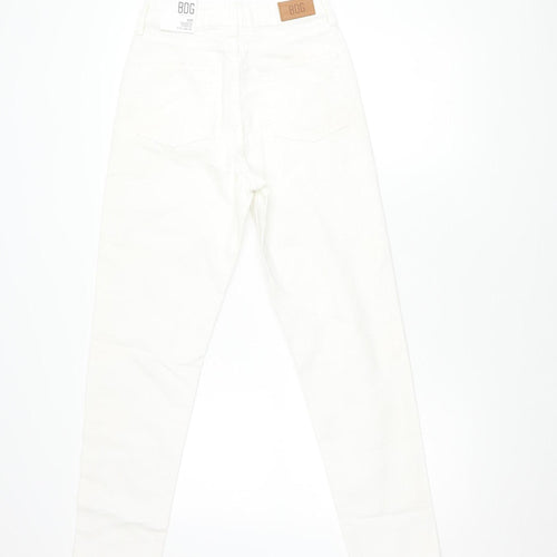 BDG Urban Outfitters Women’s White High Rise Mom Jeans, W25 L32