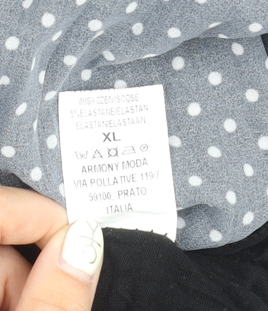 Women's Black Polka Dot Pleated Skirt XL