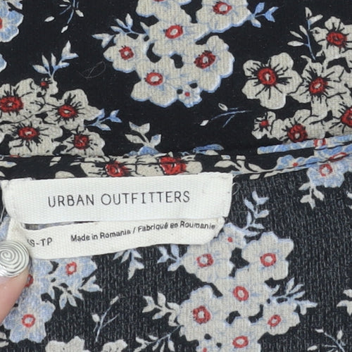 Urban Outfitters Women's Black Floral Blouse