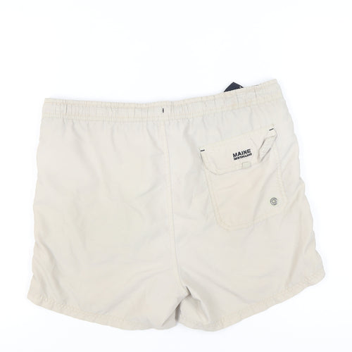 Maine New England Men's Beige Casual Shorts S