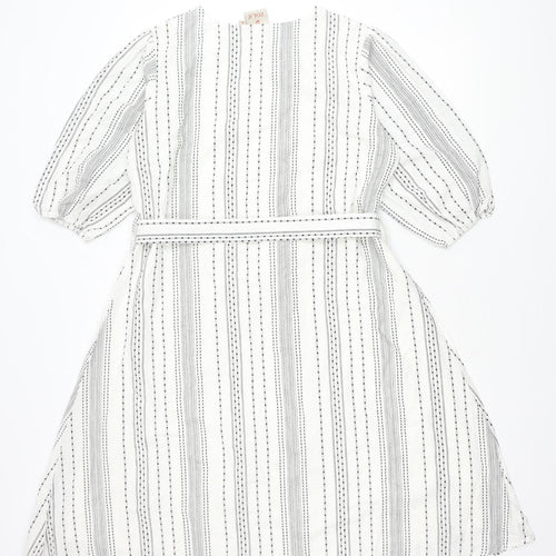 ZOLA Women's XL White Striped Dress