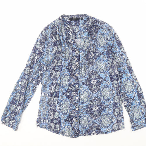 Isle Essentials Women's Blue Button-Up Shirt Size 10