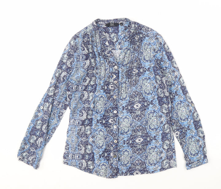 Isle Essentials Women's Blue Button-Up Shirt Size 10