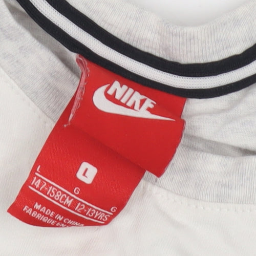 Nike Boys White Grey Graphic T-Shirt Size L Casual Sports