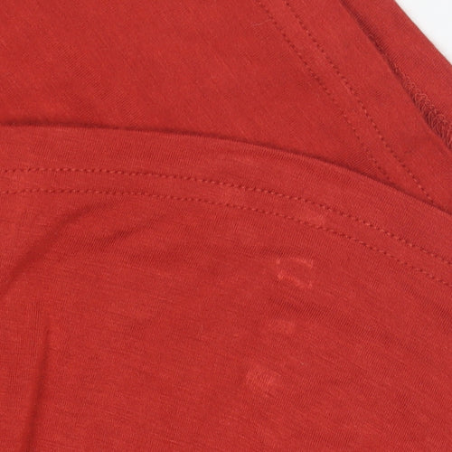 Bm Women's Red T-Shirt Size 18, Embroidered, Scoop Neck