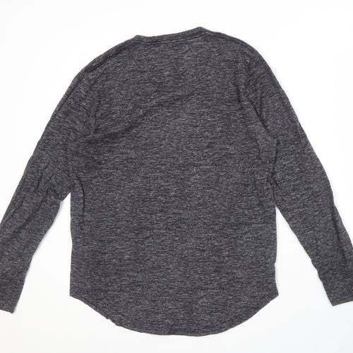 Hollister Men's Black Long Sleeve Crew Neck Tee