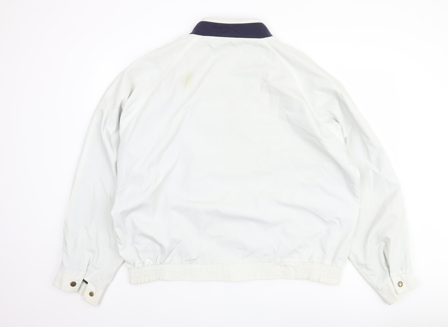 Mens Casuals White XL Bomber Jacket, Zipped Pockets