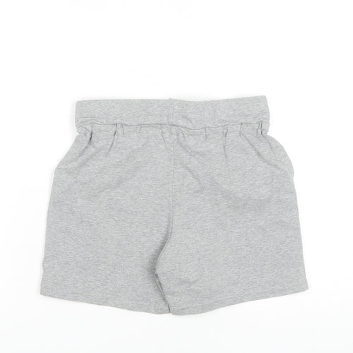 Nike Women's Grey Sweat Shorts Size 6 - Sporty Activewear