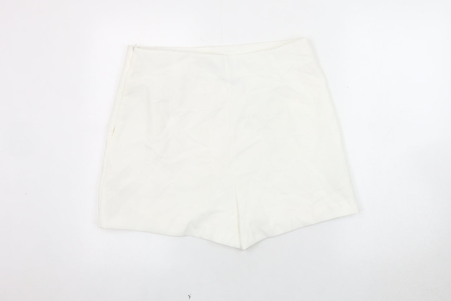 Zara Women's White XL Shorts