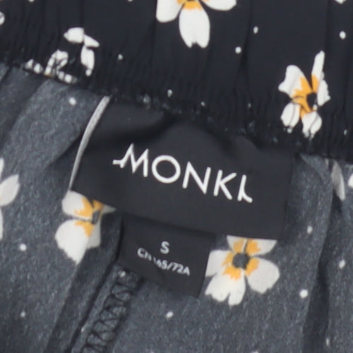 Monki Women's Black Floral Paperbag Shorts - Size S