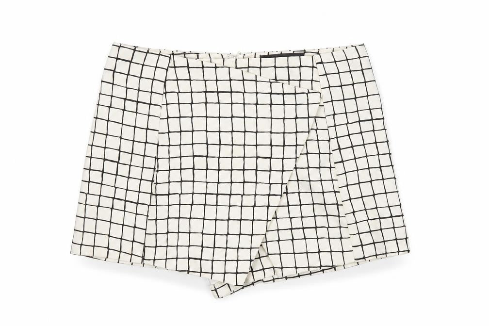 Topshop Women’s White Check Shorts UK 10 Tall