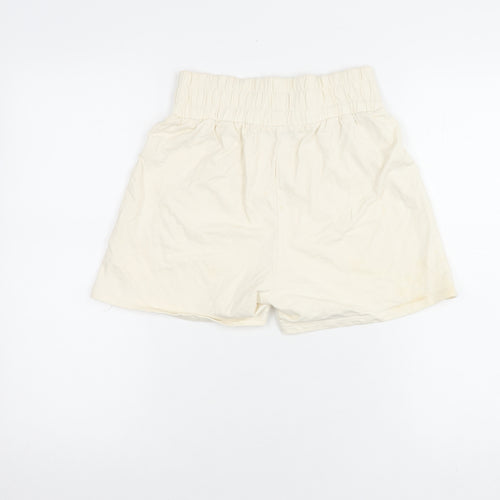 Select Women’s Ivory Casual Shorts - Size S